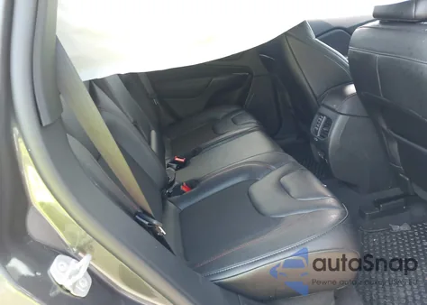 2022 Jeep Cherokee Trailhawk 4X4 z USA, uszkodzony, nr VIN 1C4PJMBX7ND546193